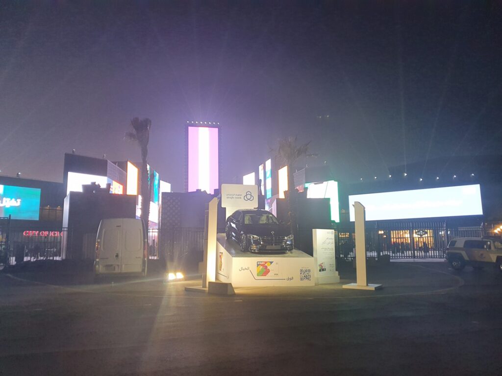 サウジアラビアの歴代国王を知りたい！第7代サルマーン陛下の驚きの資産額や話題になった来日・家族についても詳しく解説します｜ポイントデビューデジタル（POINT  DE VUE DIGITAL） │ 世界の王室・セレブの歴史、文化、ファッションメディア